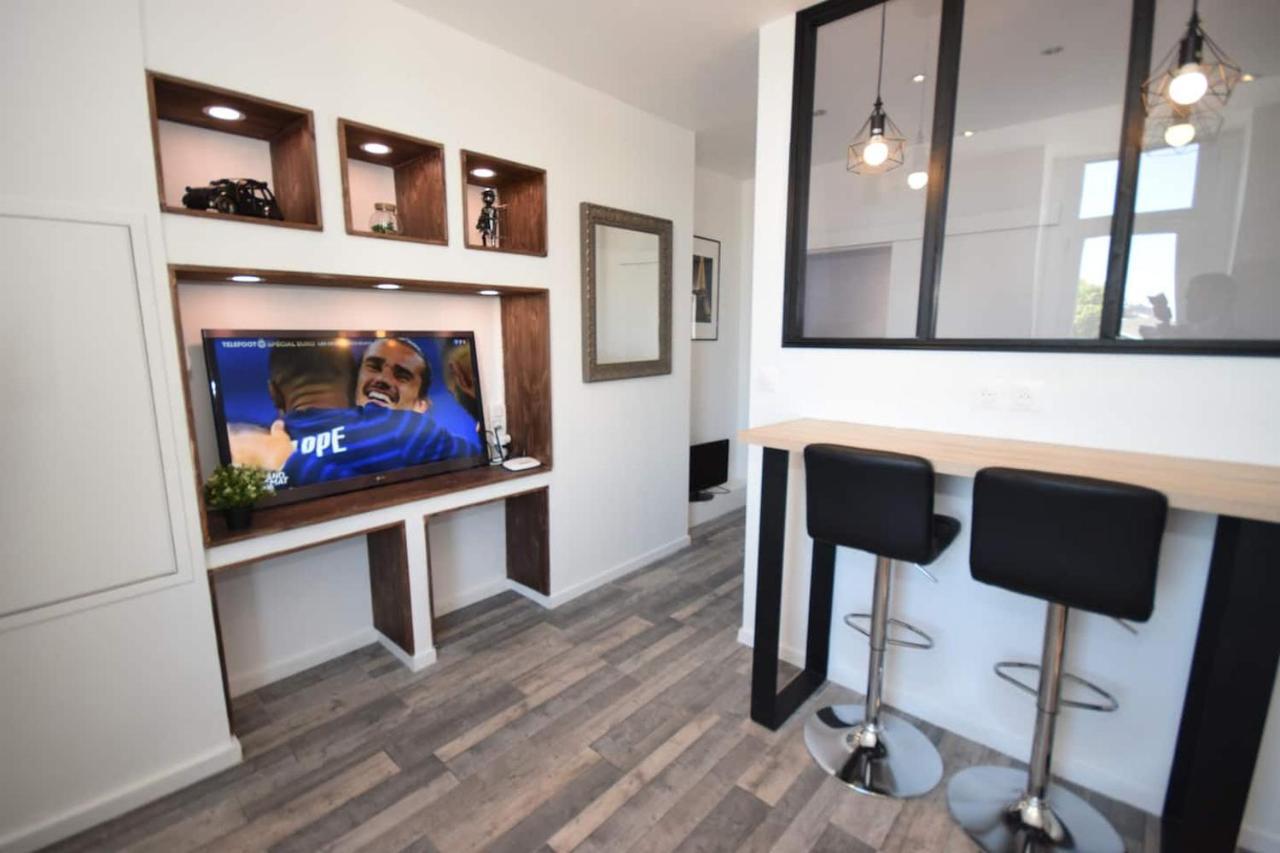 DESIGN APPART - HYPER CENTRE - TRAM - FREE WIFI - leRelaisdOdile21 Valenciennes Extérieur photo
